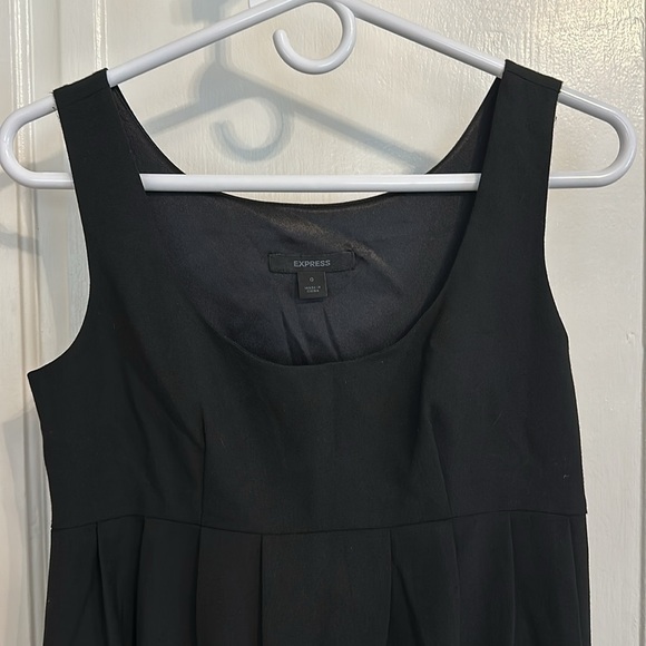 Express Dress - Picture 2 of 3